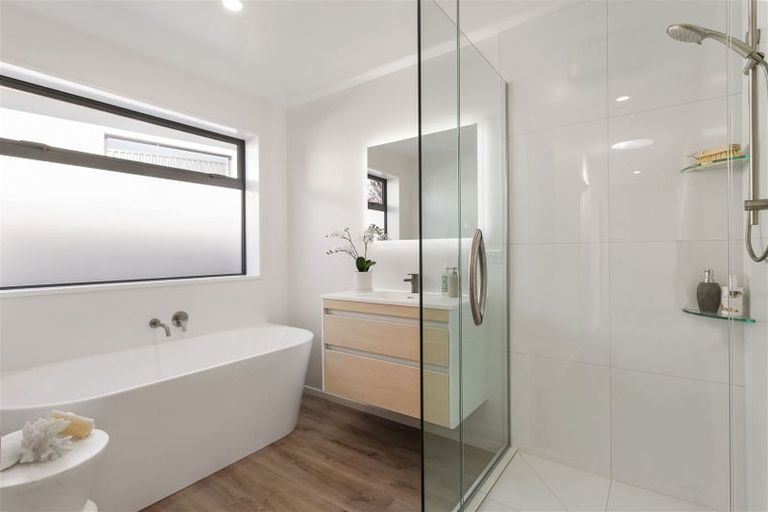 Photo of property in 77 Leistrella Road, Hoon Hay, Christchurch, 8025