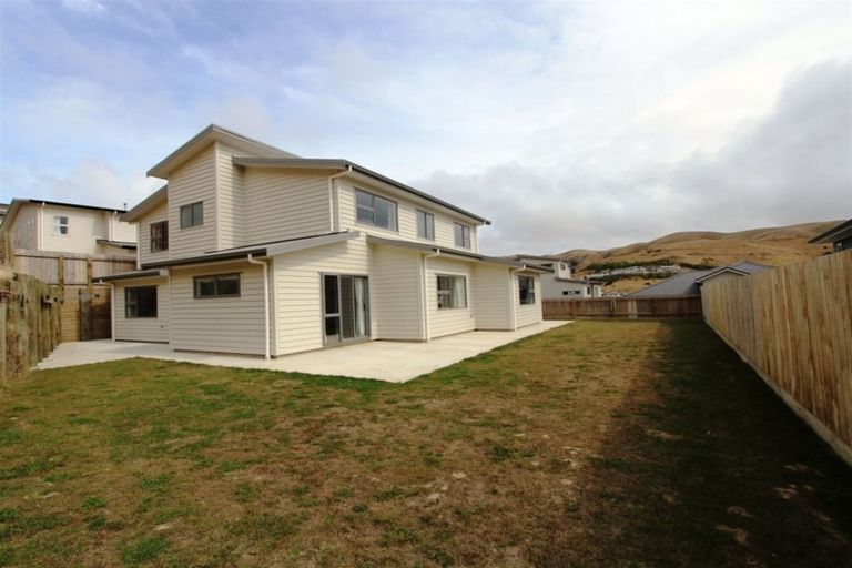 Photo of property in 5 Prestwich Rise, Churton Park, Wellington, 6037