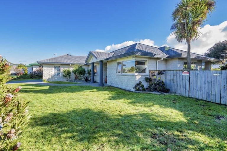 Photo of property in 43 Murray Court, Paraparaumu Beach, Paraparaumu, 5032