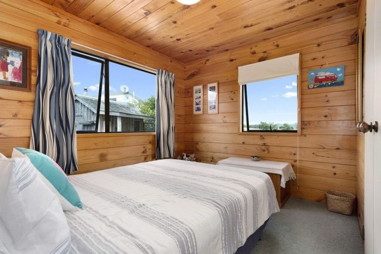 Photo of property in 76 Simpson Road, Papamoa Beach, Papamoa, 3118