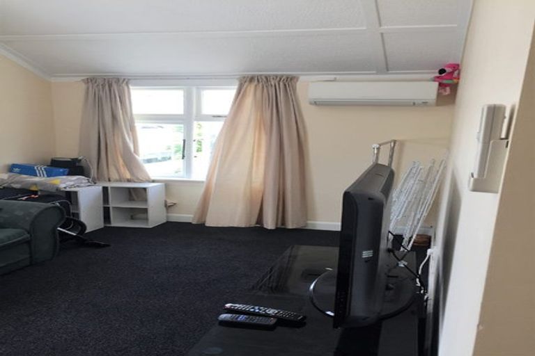 Photo of property in 17 Hankey Street, Mount Cook, Wellington, 6011