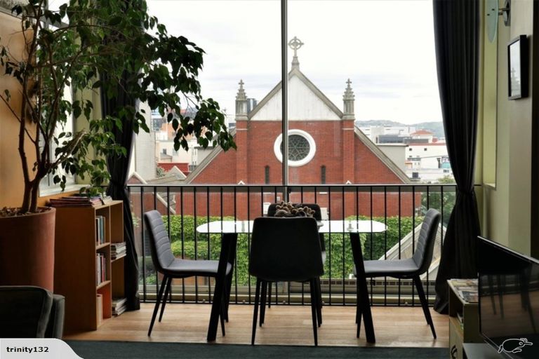 Photo of property in Qba Apartments, 2s/51 Webb Street, Mount Cook, Wellington, 6011