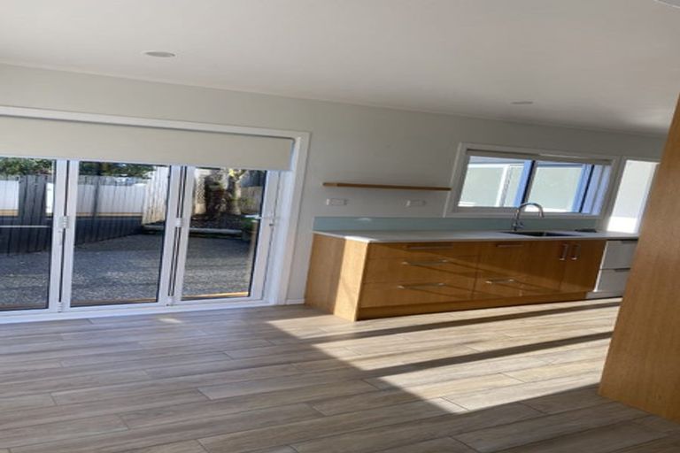 Photo of property in 43 Stredwick Drive, Torbay, Auckland, 0630