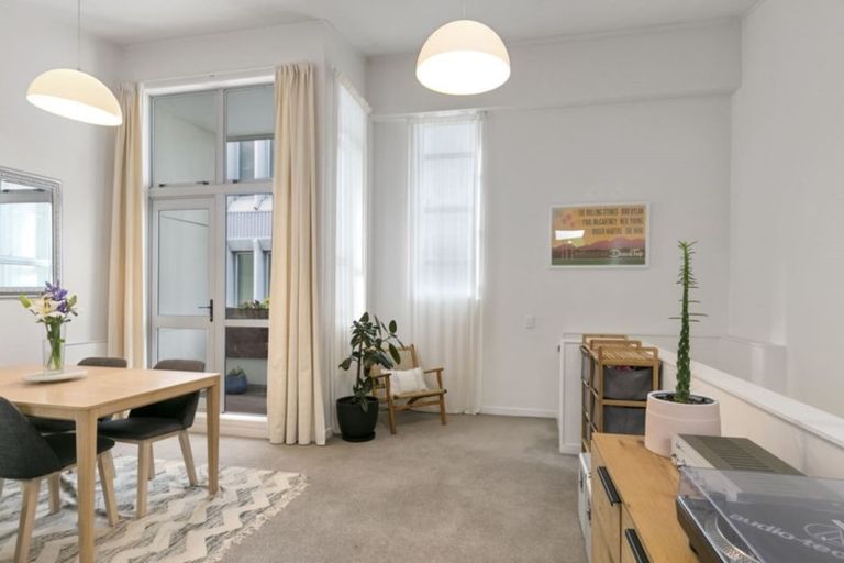 Photo of property in Dixonlane Apartments, 9/7 Feltex Lane, Te Aro, Wellington, 6011