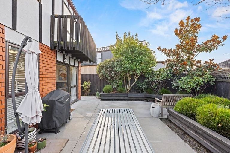 Photo of property in 1/160 Saint Albans Street, St Albans, Christchurch, 8014