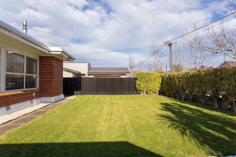 Photo of property in 25 Meadow Street, Papanui, Christchurch, 8052