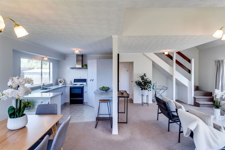 Photo of property in 69a O'dowd Road, Taradale, Napier, 4112