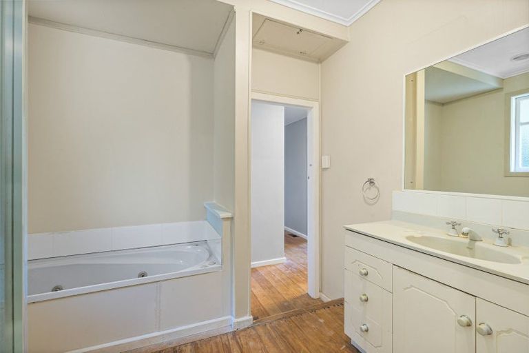 Photo of property in 96 Main Road, Tirau, 3410