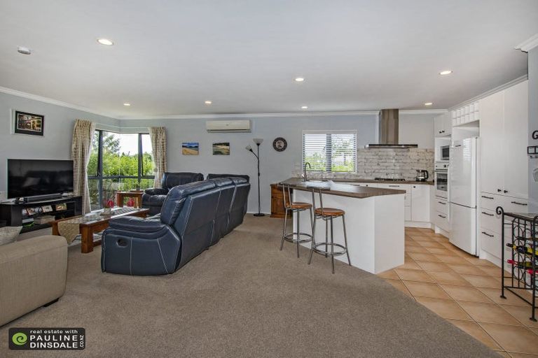 Photo of property in 1 Lochiel Place, Te Kamo, Whangarei, 0112