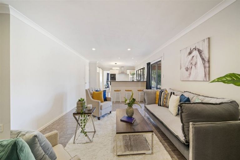 Photo of property in 40 Longford Park Drive, Takanini, 2112