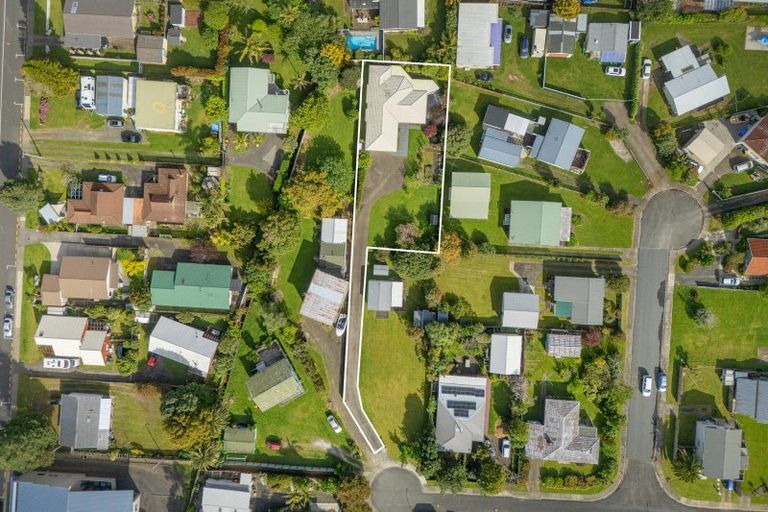 Photo of property in 12 Kenneth Avenue, Whitianga, 3510