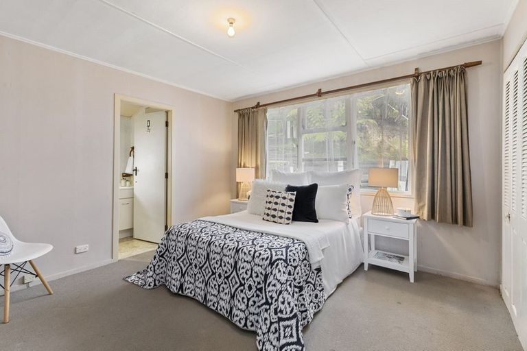 Photo of property in 33 Kairanga Crescent, Wainuiomata, Lower Hutt, 5014