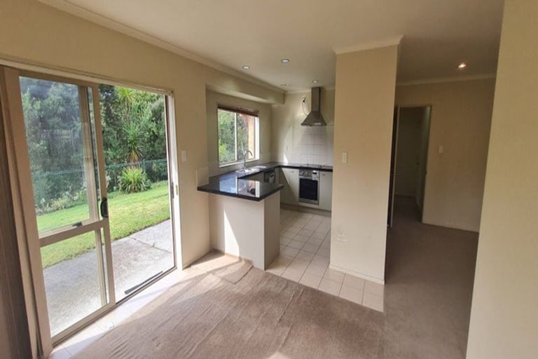 Photo of property in 42 Peninsula Road, Mangere, Auckland, 2022