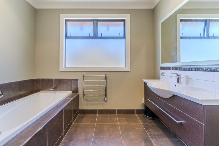 Photo of property in 44 Rhoboro Road, Twizel, 7901