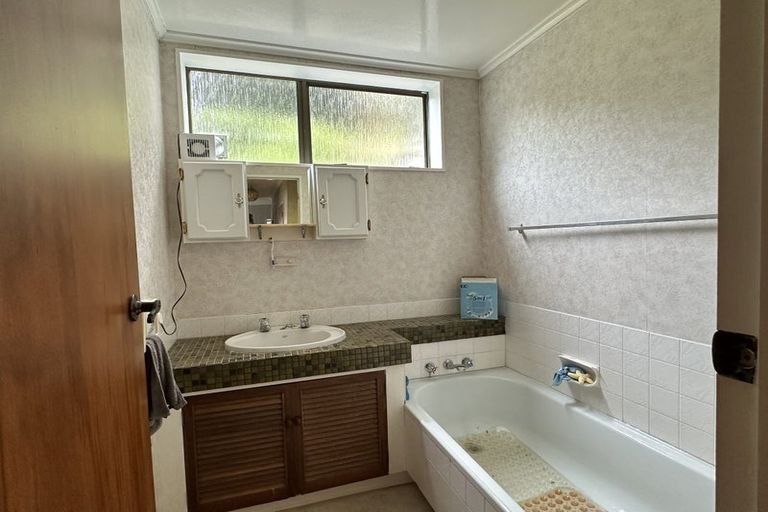 Photo of property in 10 Houston Grove, Miramar, Wellington, 6022