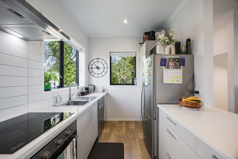 Photo of property in 500f Te Atatu Road, Te Atatu Peninsula, Auckland, 0610