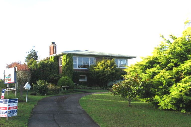 Photo of property in 116 Triangle Road, Massey, Auckland, 0614