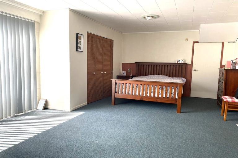 Photo of property in 87 Sycamore Drive, Sunnynook, Auckland, 0620