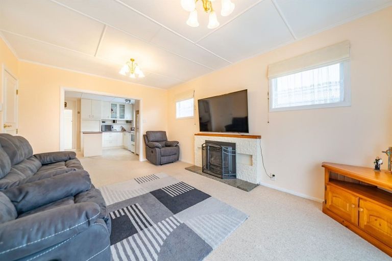 Photo of property in 6 Mckay Street, Wainuiomata, Lower Hutt, 5014