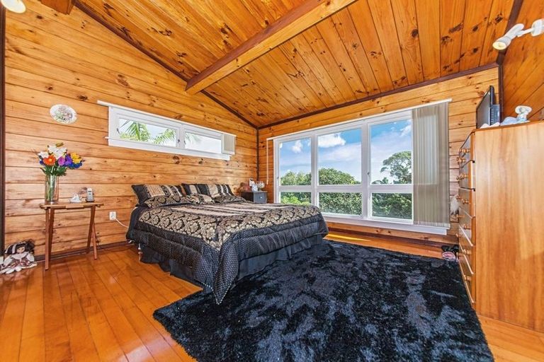 Photo of property in 482 Don Buck Road, Massey, Auckland, 0614