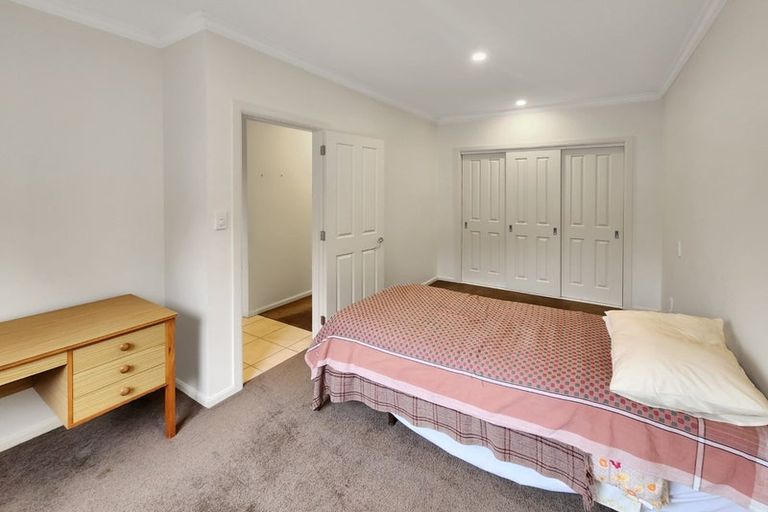 Photo of property in 40 Futuna Close, Karori, Wellington, 6012