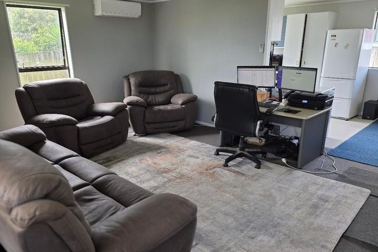 Photo of property in 2/162 Finlayson Avenue, Clendon Park, Auckland, 2103