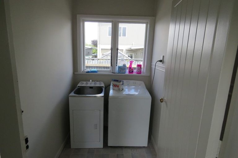 Photo of property in 52 Waimairi Road, Upper Riccarton, Christchurch, 8041