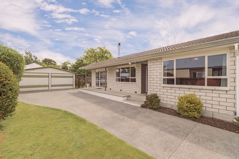 Photo of property in 83 Solomon Avenue, Redwood, Christchurch, 8051