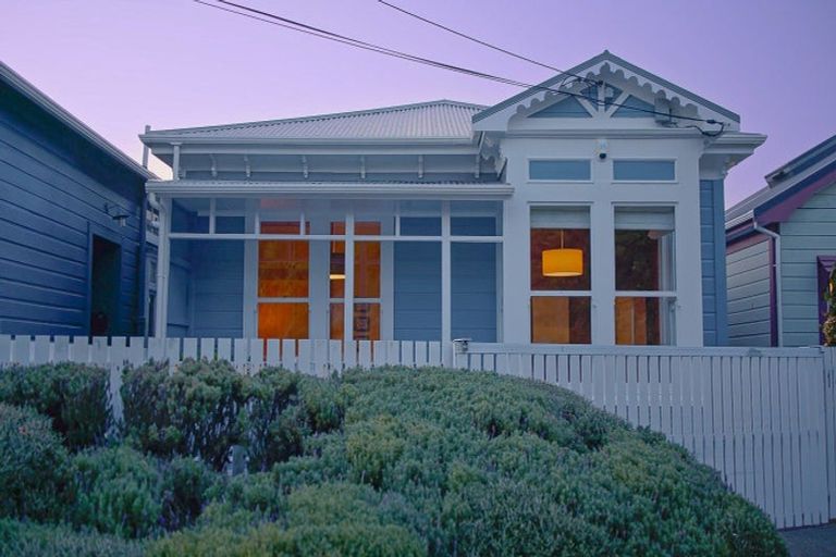Photo of property in 14 Brighton Street, Island Bay, Wellington, 6023