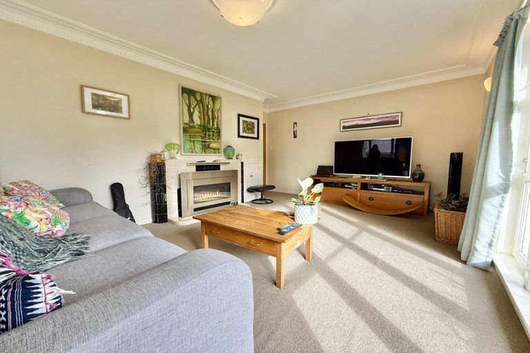 Photo of property in 16 Baird Road, Tokoroa, 3420