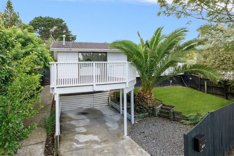 Photo of property in 1/66 Kamara Road, Glen Eden, Auckland, 0602