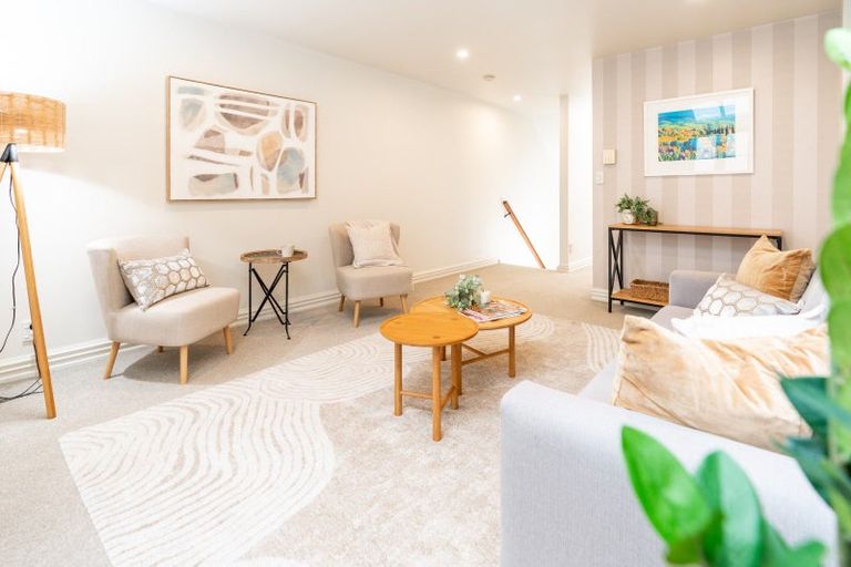 Photo of property in 16b Hobson Street, Thorndon, Wellington, 6011