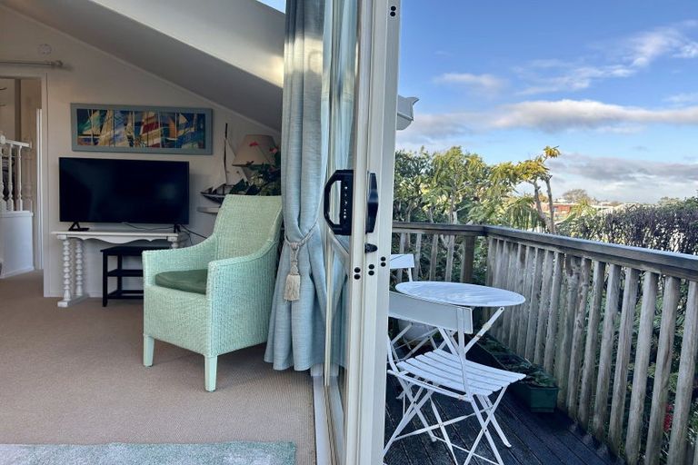 Photo of property in 2/9 Calliope Road, Devonport, Auckland, 0624