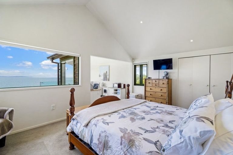 Photo of property in 6 Joydon Place, Stanmore Bay, Whangaparaoa, 0932