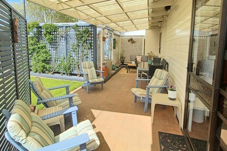 Photo of property in 10 Wera Street, Hawera, 4610