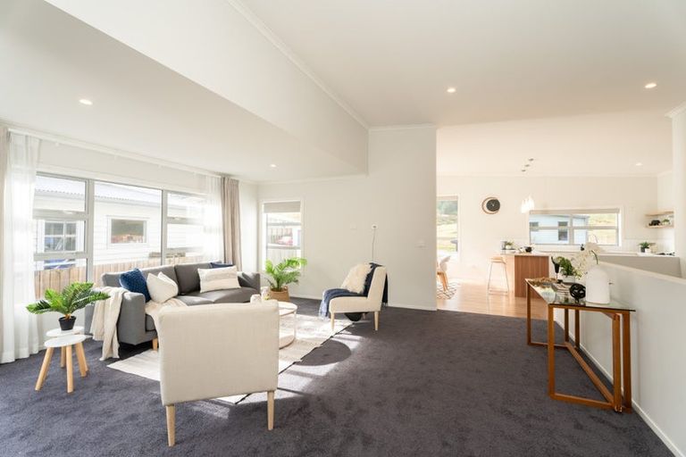 Photo of property in 103 Melksham Drive, Churton Park, Wellington, 6037