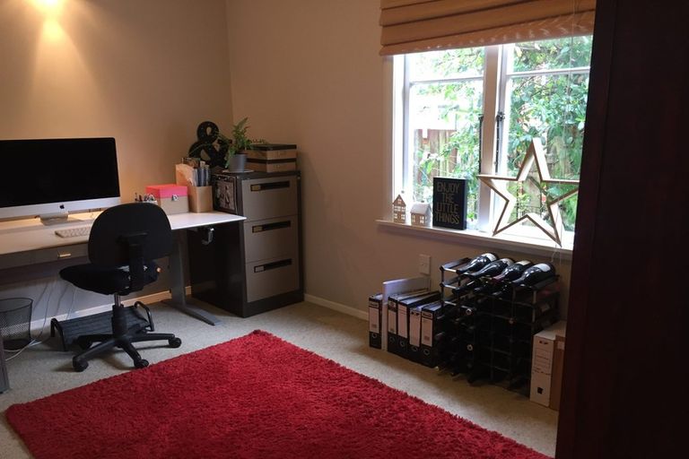 Photo of property in 14 Jellicoe Street, Greytown, 5712