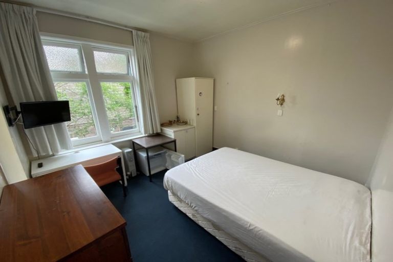 Photo of property in Carillion/the Knoll, 33 Thompson Street, Mount Cook, Wellington, 6011