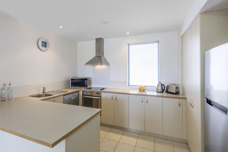 Photo of property in 33 Kirikiri Lane, East Tamaki, Auckland, 2013