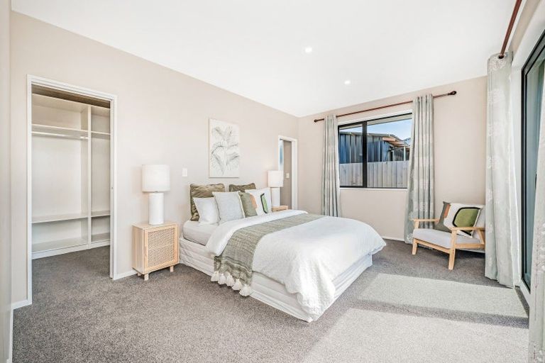 Photo of property in 17 Exeter Lane, Rolleston, 7614