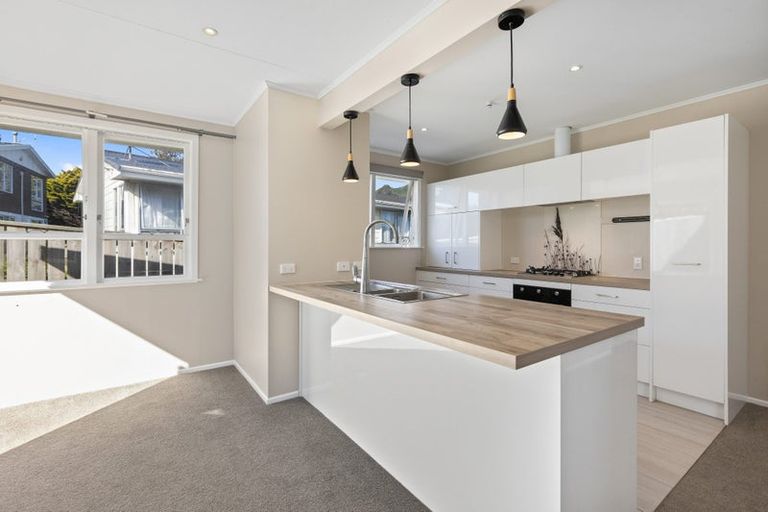 Photo of property in 17 Moult Street, Titahi Bay, Porirua, 5022