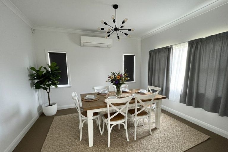 Photo of property in 1/18 Coles Crescent, Papakura, 2110