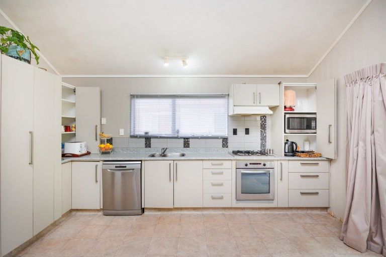 Photo of property in 54 Roy Street, Palmerston North, 4410