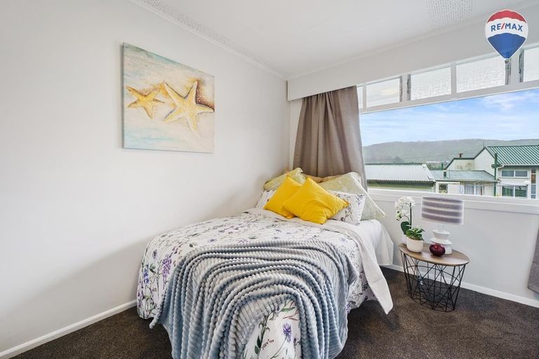 Photo of property in 4 Faris Crescent, Wainuiomata, Lower Hutt, 5014