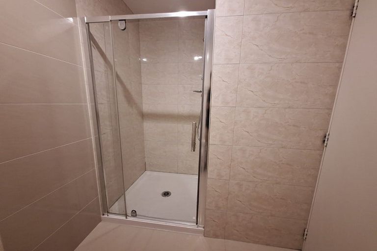 Photo of property in 10/4 Wallson Crescent, Wiri, Auckland, 2104