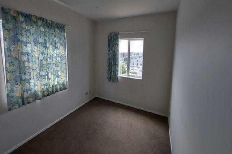 Photo of property in 37 Lockheed Street, Hobsonville, Auckland, 0618