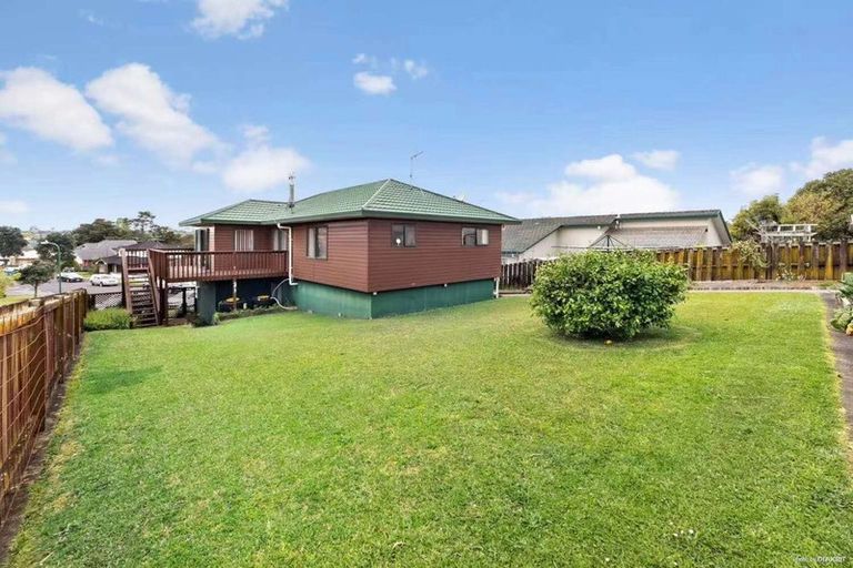 Photo of property in 23 Millstream Drive, Henderson, Auckland, 0610