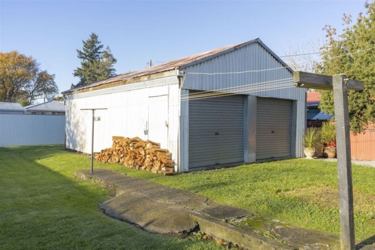 Photo of property in 1 Kempton Street, Greytown, 5712