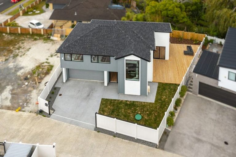 Photo of property in 23a Glenvar Road, Torbay, Auckland, 0630