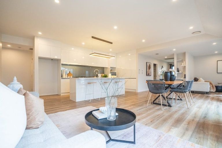 Photo of property in 23 Reserva Crescent, Kumeu, 0810
